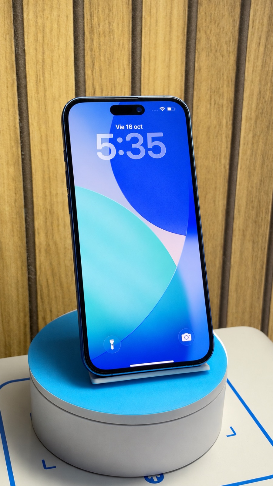 iPhone 16 plus Azul